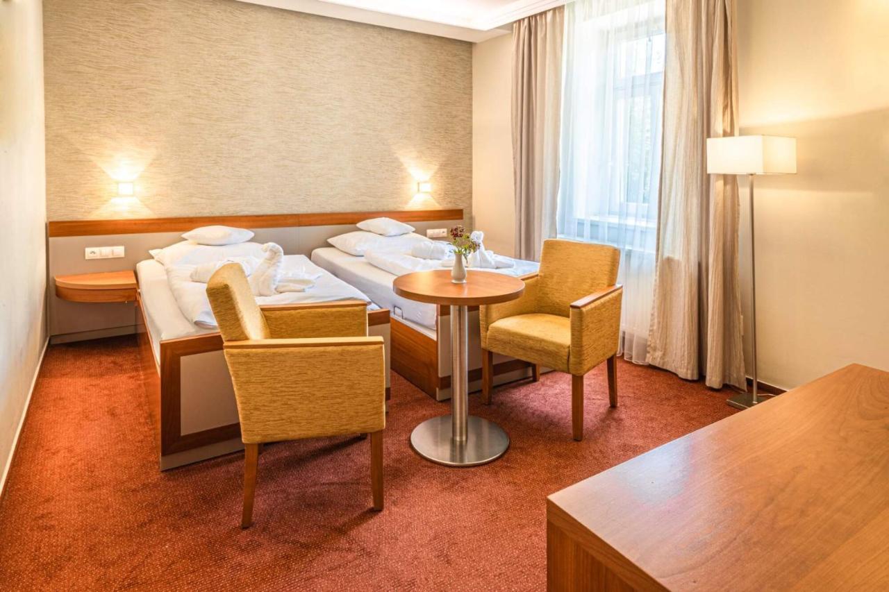 Hotel Reza Františkovy Lázně Exteriör bild